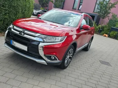 Gebraucht Mitsubishi Outlander Active 150 PS (110 kW) 2018 Rot SUV