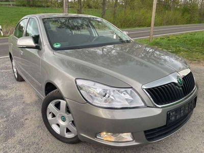 gebraucht Skoda Octavia 1,6 Lim. Ambiente Klima AHK El.Fenster