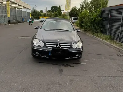 Gebraucht Mercedes CLK320 224 PS (164 kW) 2008 Schwarz Cabrio