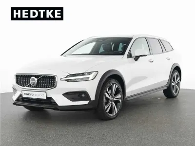 Gebraucht Volvo V60 CC 145 PS (106 kW) 2024 Kombi