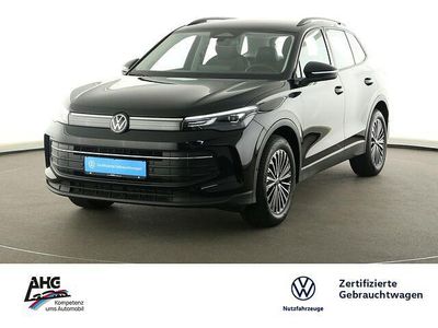 Deep black perleffekt Gebraucht 2024 VW Tiguan Life SUV | 38.790 € (Etwas zu teuer)
