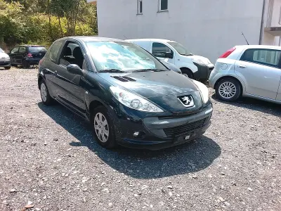 Gebraucht Peugeot 206+ 74 PS (54 kW) 2009 Grau Kleinwagen