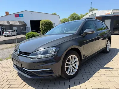 Gebraucht VW Golf VII Comfortline 116 PS (85 kW) 2019 Grau Kombi