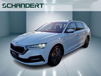 Usata Skoda Octavia Clever 150 CV (110 kW) 2022 Bianco Station wagon