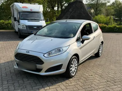 Używany Ford Fiesta 97 KM (71 kW) 2016 Srebrny Hatchback