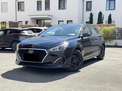 Usata Hyundai i30 Trend 99 CV (72 kW) 2020 Nero Berlina
