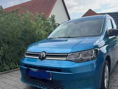 Gebraucht VW Caddy Maxi Life 116 PS (85 kW) 2022 Blau Van / Kleinbus