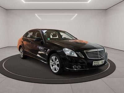 Schwarz Gebraucht 2010 Mercedes E200 Limousine | 10.490 € (Guter Preis)
