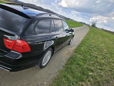 gebraucht BMW 318 d Touring Automatik Diesel Anhängerkupplung