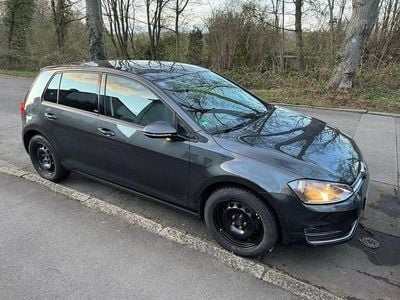 Gebraucht VW Golf VII Allstar 110 PS (80 kW) 2016 Grau Limousine