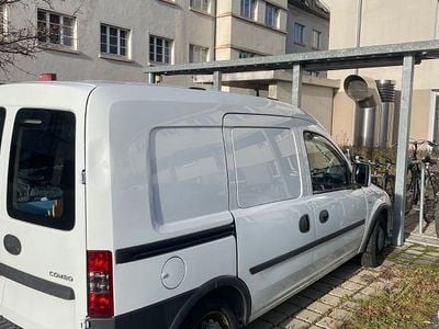 Gebraucht Opel Combo Edition 90 PS (66 kW) 2010 Weiß Van / Kleinbus