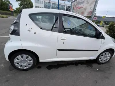 Gebraucht Citroën C1 67 PS (49 kW) 2007 Weiß Kleinwagen