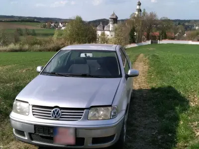 Gebraucht VW Polo 50 PS (36 kW) 2001 Silber Kleinwagen