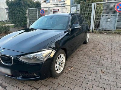 Gebraucht BMW 116 116 PS (85 kW) 2013 Schwarz Kleinwagen