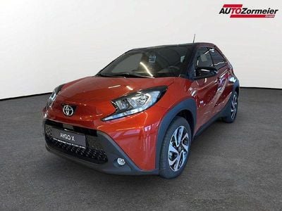 Chili red (3u4)/ black mica (2 Neu 2025 Toyota Aygo X Team SUV | 18.490 € (Fairer Preis)