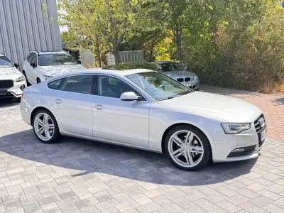 Gebraucht Audi A5 Sportback Sport 245 PS (180 kW) 2012 Silber Kleinwagen