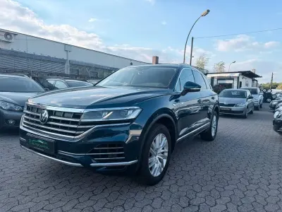 Gebraucht VW Touareg Elegance 231 PS (169 kW) 2019 Blau SUV