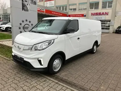 Używany Maxus eDeliver 3 89 kW (122 KM) 2023 Biały Van