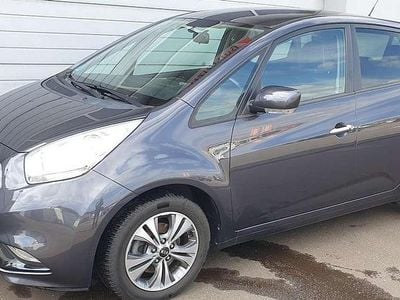 Second-hand Kia Venga DREAM-TEAM Edition 125 CP (91 kW) 2017 Gri Hatchback