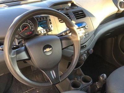 Weiß Gebraucht 2010 Chevrolet Spark LS Kleinwagen | 2.600 € (Fairer Preis)