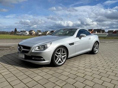Second-hand Mercedes SLK200 184 CP (135 kW) 2011 Argintiu Cabrio