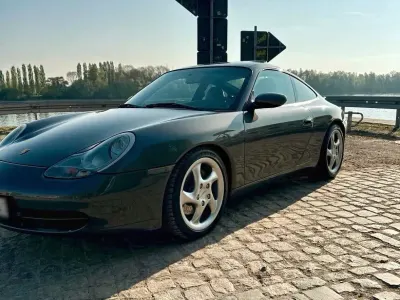 Gebraucht Porsche 911 Carrera 4 300 PS (220 kW) 2001 Grau Coupé