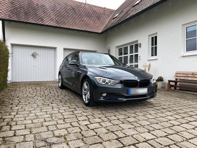 Second-hand BMW 318 Performance 143 CP (105 kW) 2012 Gri Break