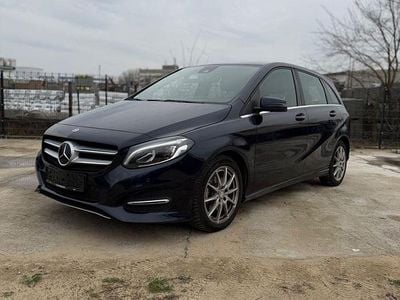 Usata Mercedes B220 177 CV (130 kW) 2018 Blu Monovolume