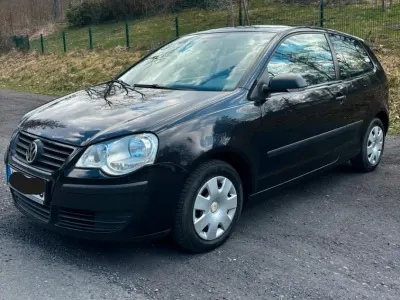 Gebraucht VW Polo 60 PS (44 kW) 2009 Schwarz Kleinwagen