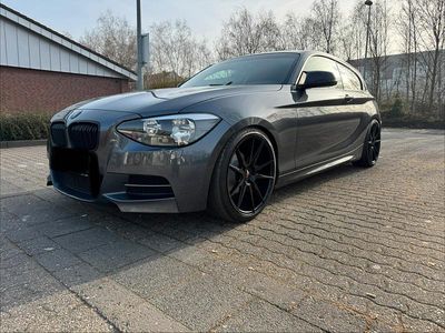 Gebraucht BMW 116 M Sport 145 PS (106 kW) 2014 Grau Kleinwagen