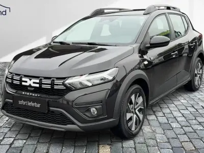 Ny Dacia Sandero Expression 91 HK (66 kW) 2025 Sort SUV