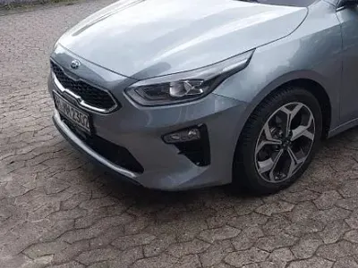 Gebraucht Kia Ceed Sportswagon Platinum 140 PS (102 kW) 2019 Grau Kombi