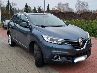 Grau Gebraucht 2018 Renault Kadjar LIMITED SUV | 13.199 € (Fairer Preis)
