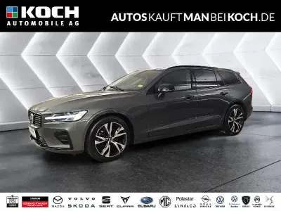 Gebraucht Volvo V60 145 PS (106 kW) 2025 Kombi