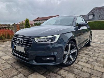 Grau Gebraucht 2015 Audi A1 Sportback Sport Kleinwagen | 13.300 € (Etwas zu teuer)