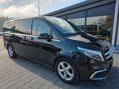 Usata Mercedes V300 Avantgarde 239 CV (175 kW) 2019 Nero Monovolume