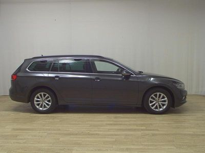 Usata VW Passat Business 150 CV (110 kW) 2023 Grigio Station wagon