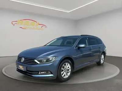 Gebraucht VW Passat Comfortline 150 PS (110 kW) 2016 Blau Kombi