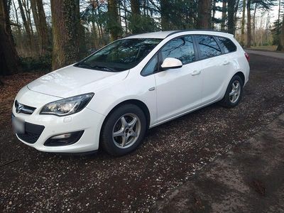 Gebraucht Opel Astra 110 PS (80 kW) 2015 Weiß Kombi