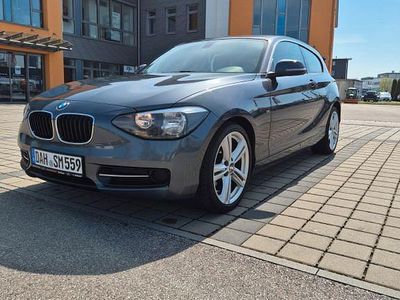 Gebraucht BMW 116 Sport Line 136 PS (100 kW) 2013 Grau Kleinwagen