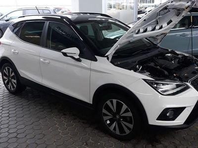 Weiß Gebraucht 2020 Seat Arona Style SUV | 15.950 € (Guter Preis)
