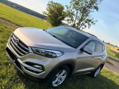 Gebraucht Hyundai Tucson 177 PS (130 kW) 2017 Gold SUV