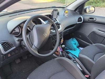 Usata Peugeot 206 Basis 75 CV (55 kW) 2010 Grigio Utilitaria