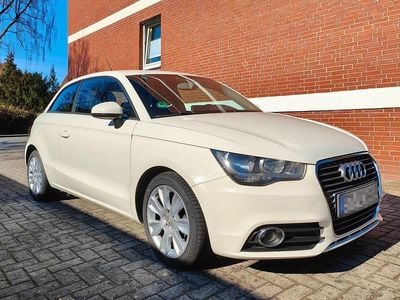 Usata Audi A1 Ambition 90 CV (66 kW) 2011 Bianco Utilitaria