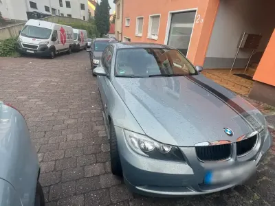 Gebraucht BMW 320 130 PS (95 kW) 2007 Grau Limousine