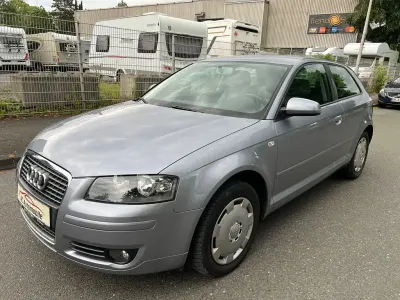 Gebraucht Audi A3 Attraction 102 PS (75 kW) 2008 Silber Kleinwagen