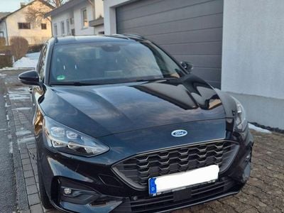Schwarz Gebraucht 2019 Ford Focus ST-Line Kombi | 19.000 € (Fairer Preis)