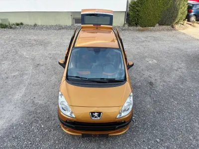 Gebraucht Peugeot 1007 Premium 73 PS (53 kW) 2007 Orange Van / Kleinbus