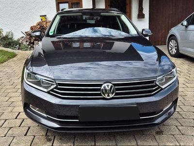 Grau Gebraucht 2017 VW Passat Comfortline Kombi | 16.400 € (Fairer Preis)