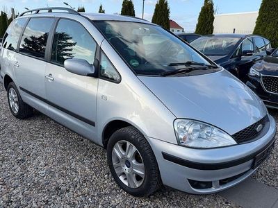 Second-hand Ford Galaxy Ghia 145 CP (106 kW) 2001 Argintiu Monovolum